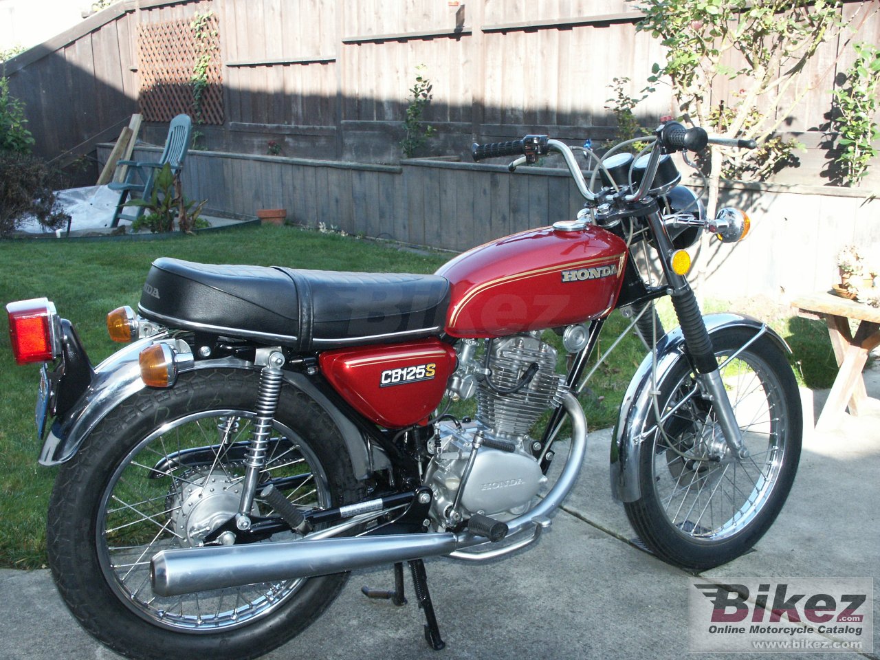 Big  cb 125 s picture and wallpaper from Bikez.com